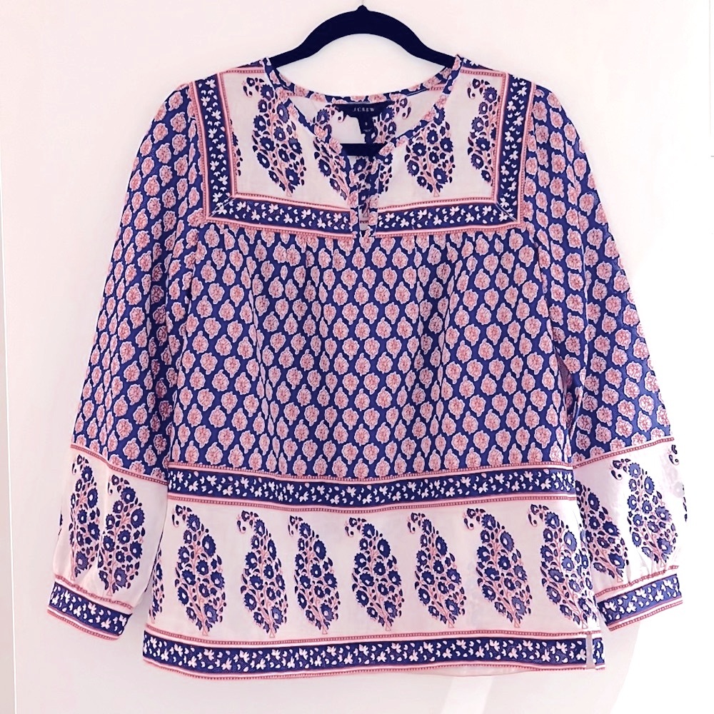 Women’s blouse